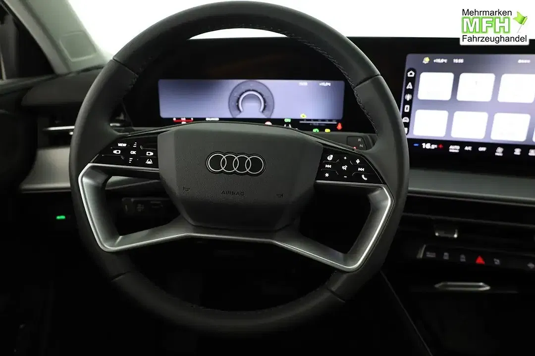 Audi Q3 - Thumbnail 5