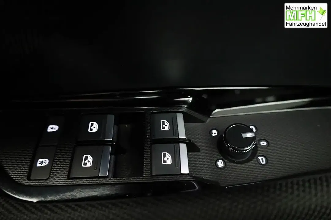 Audi Q3 - Thumbnail 7
