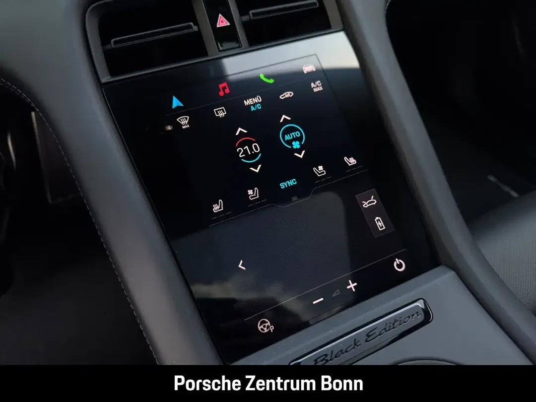 Porsche Taycan - Thumbnail 15