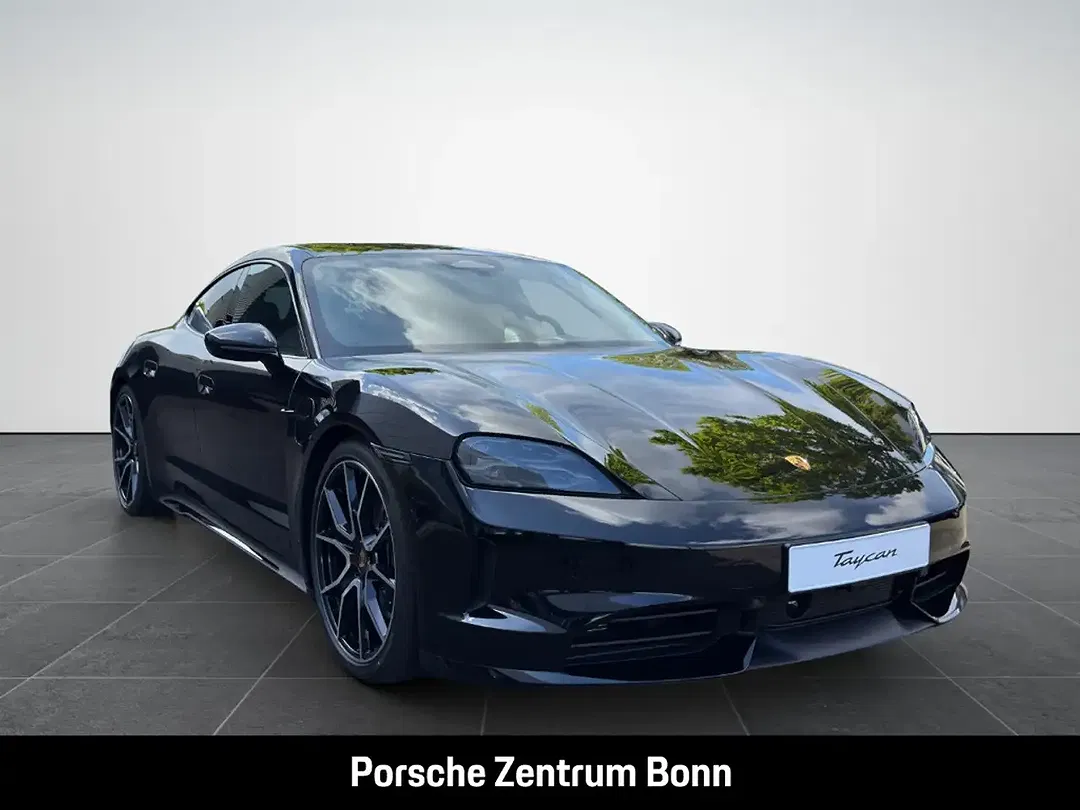 Porsche Taycan - Thumbnail 3