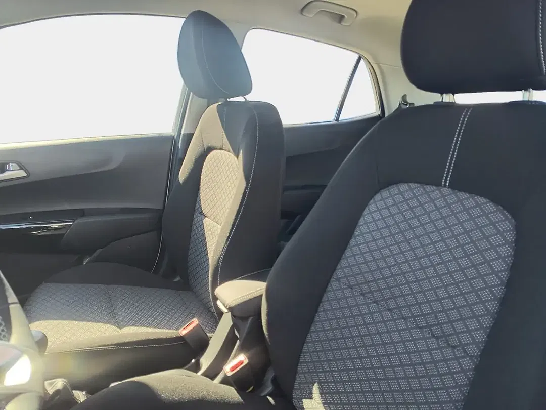 Kia Picanto - Thumbnail 8