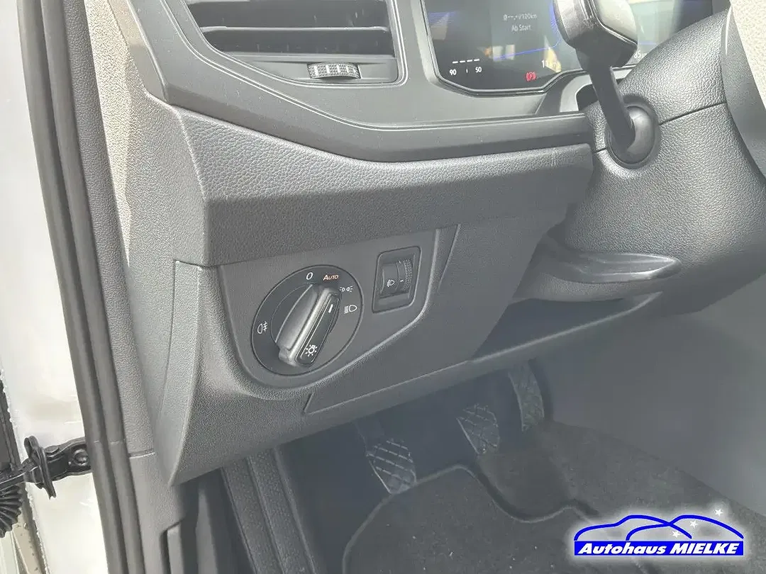 Volkswagen Polo - Thumbnail 11