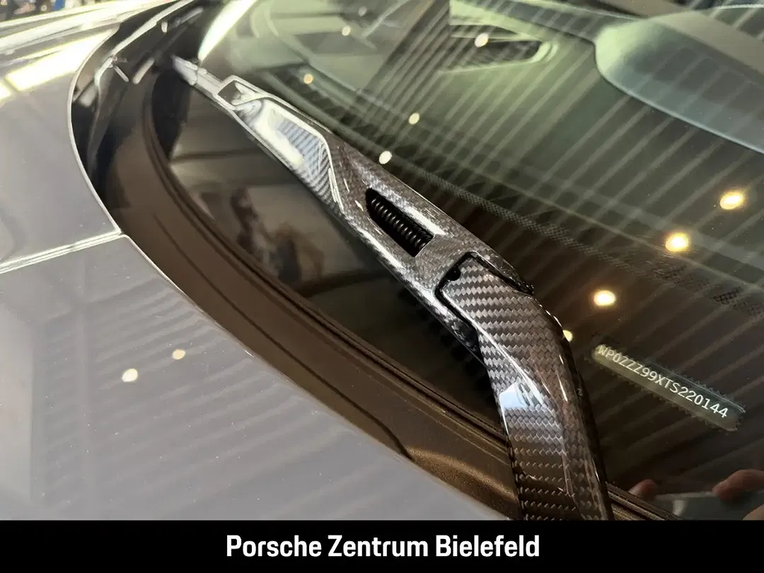 Porsche 992 - Thumbnail 10