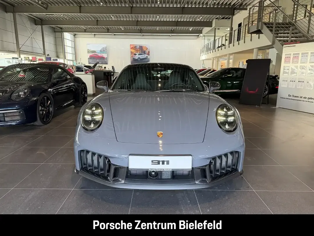 Porsche 992 - Thumbnail 4