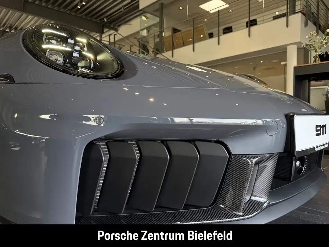 Porsche 992 - Thumbnail 8