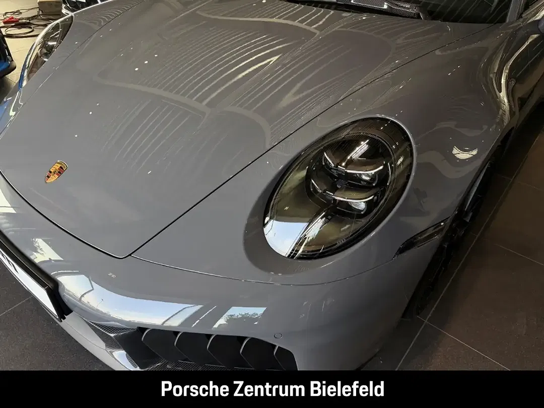 Porsche 992 - Thumbnail 9