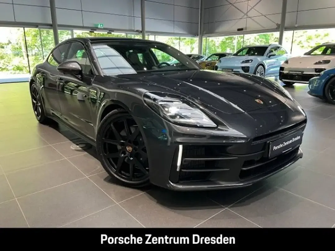 Porsche Panamera - Thumbnail 10