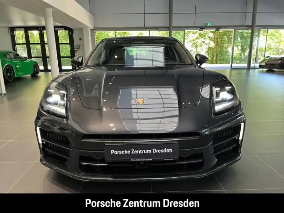 Porsche Panamera - Thumbnail 11