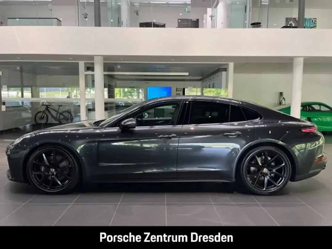 Porsche Panamera - Thumbnail 2