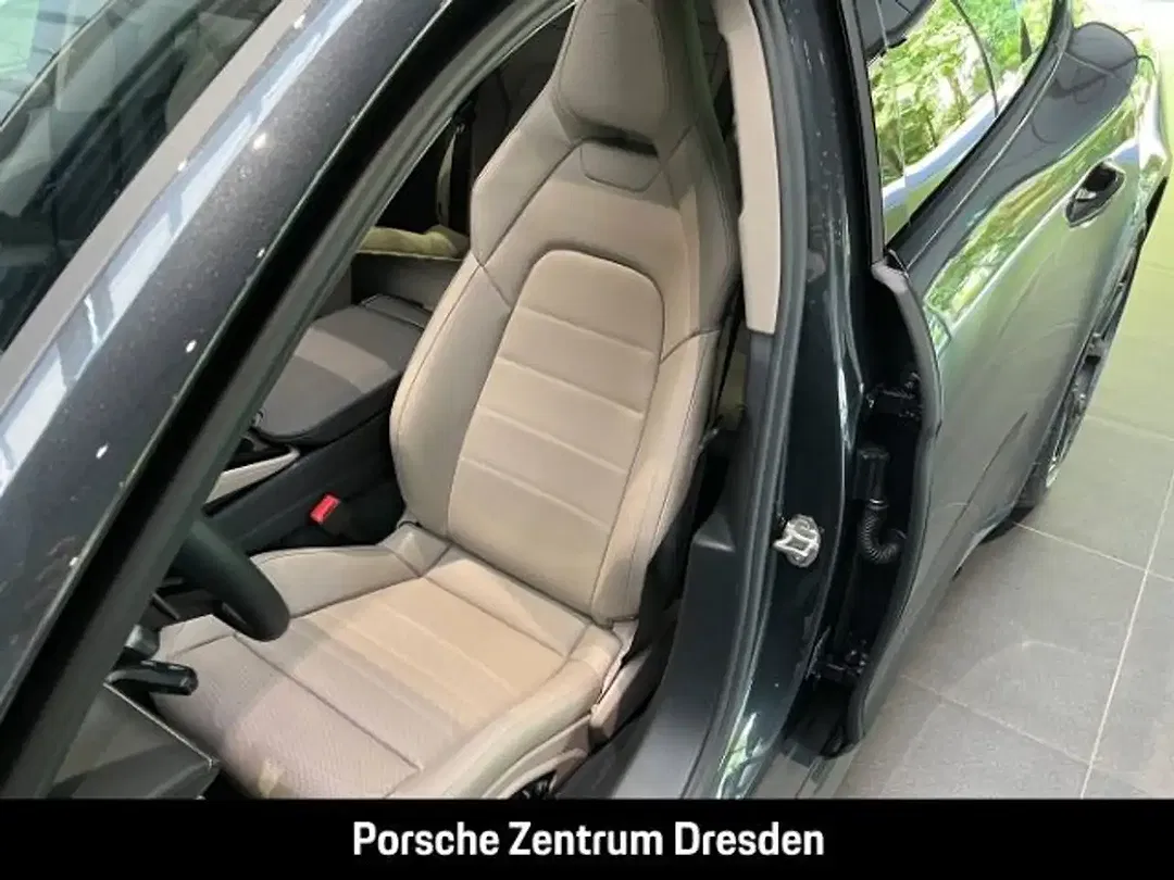 Porsche Panamera - Thumbnail 5