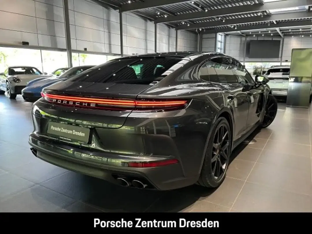 Porsche Panamera - Thumbnail 8