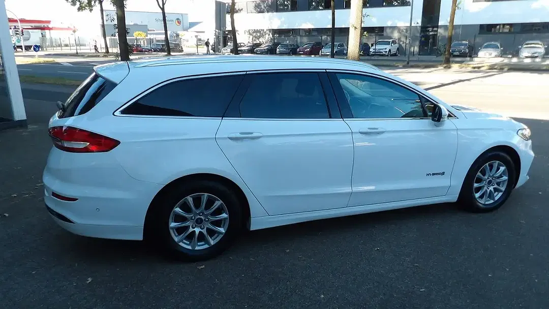 Ford Mondeo - Thumbnail 4