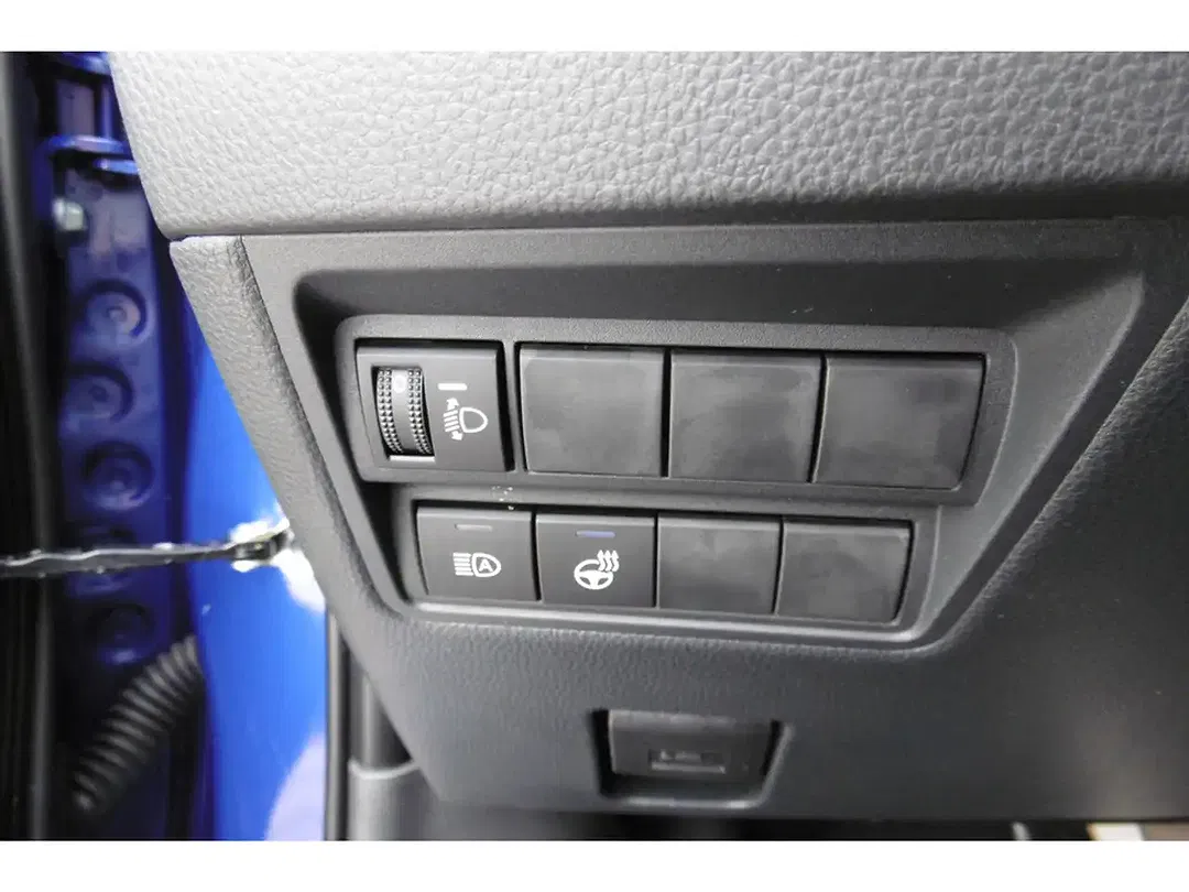 Toyota Yaris - Thumbnail 11