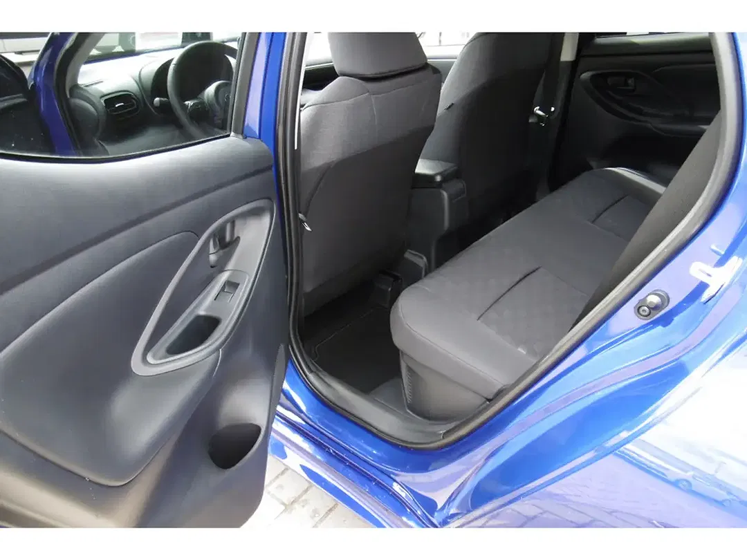 Toyota Yaris - Thumbnail 14