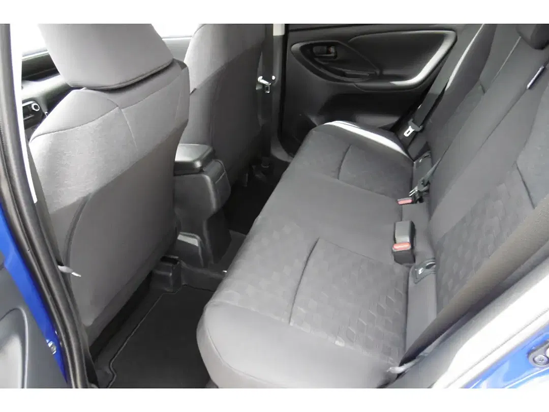 Toyota Yaris - Thumbnail 15