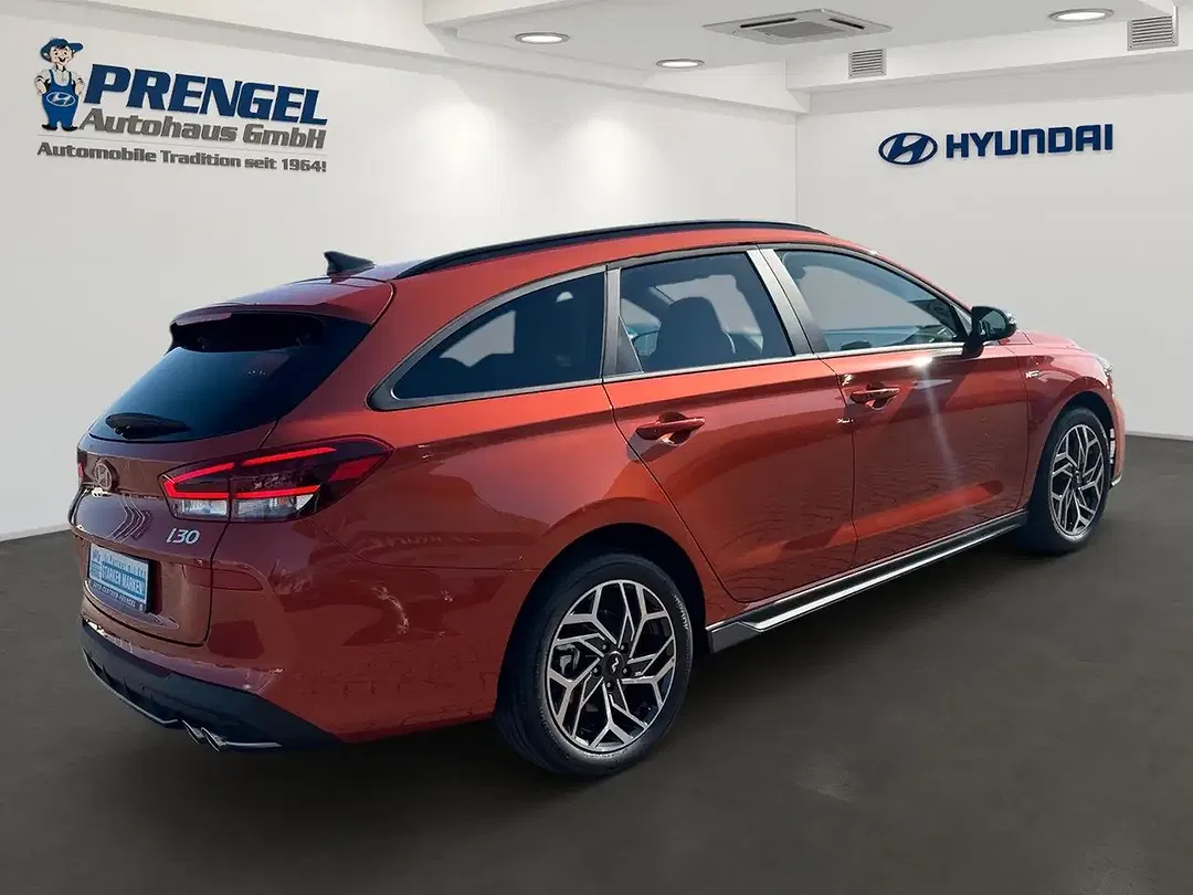 Hyundai i30 - Thumbnail 3
