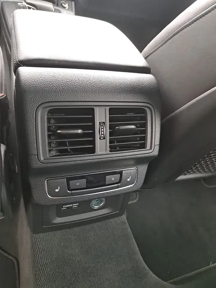 Audi Q5 - Thumbnail 10