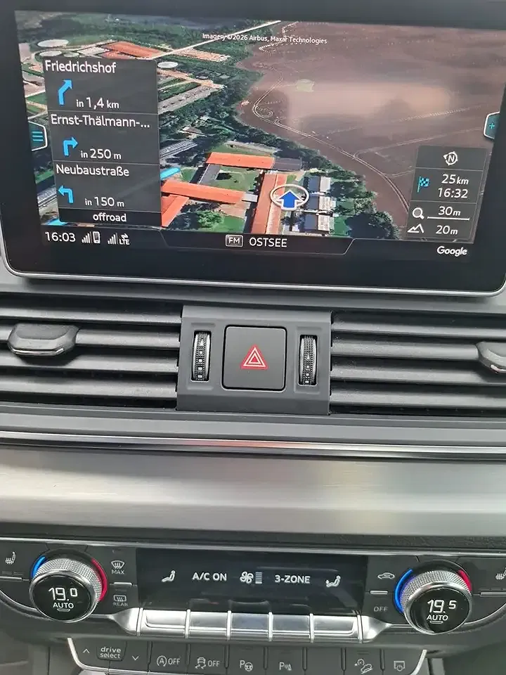 Audi Q5 - Thumbnail 13