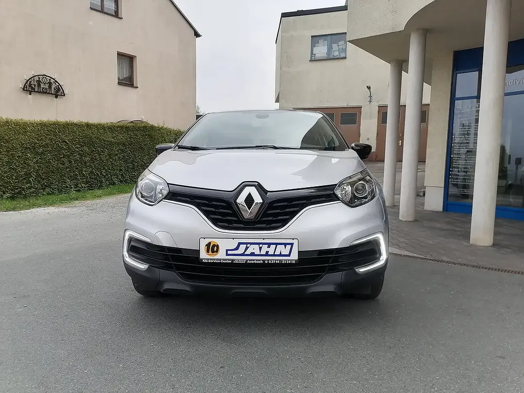 Renault Captur - Thumbnail 3