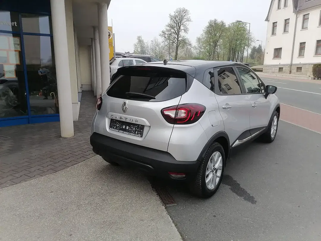 Renault Captur - Thumbnail 4