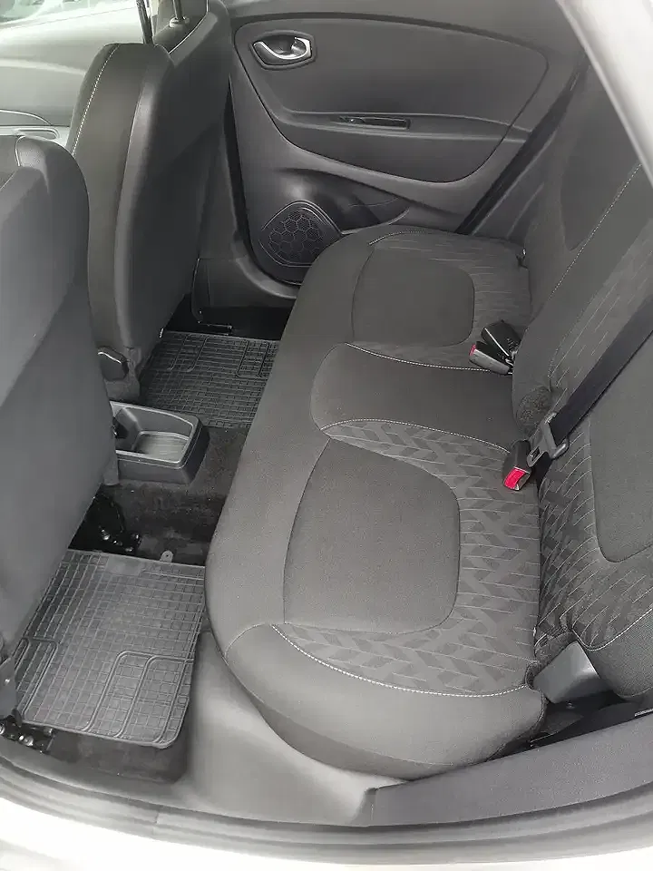 Renault Captur - Thumbnail 7