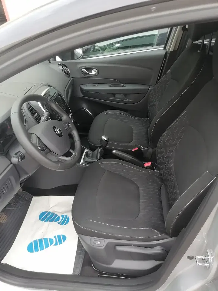 Renault Captur - Thumbnail 8