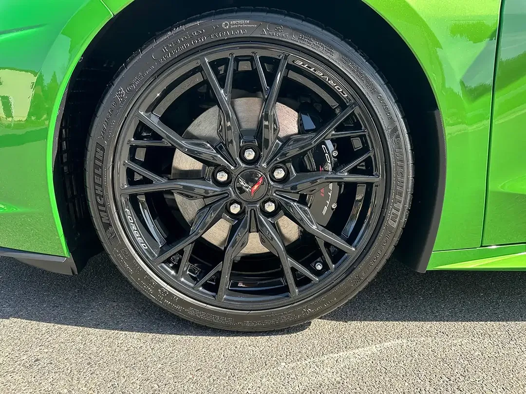 Corvette C8 - Thumbnail 8