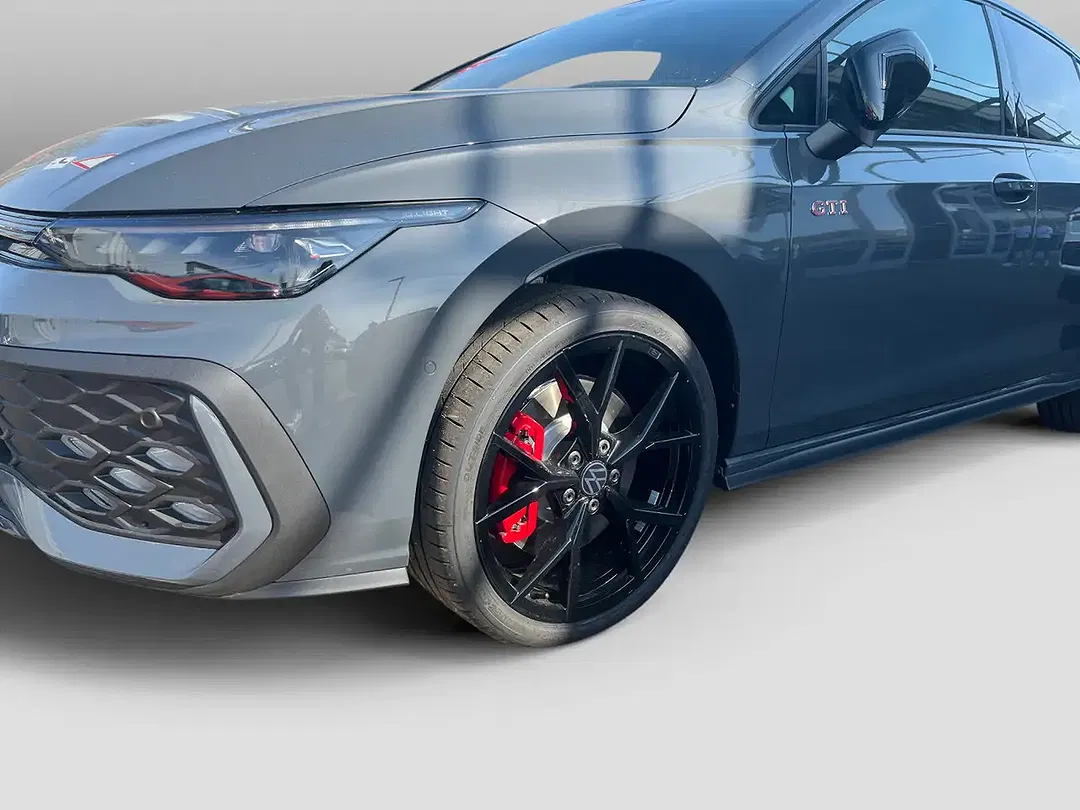 Volkswagen Golf GTI - Thumbnail 4