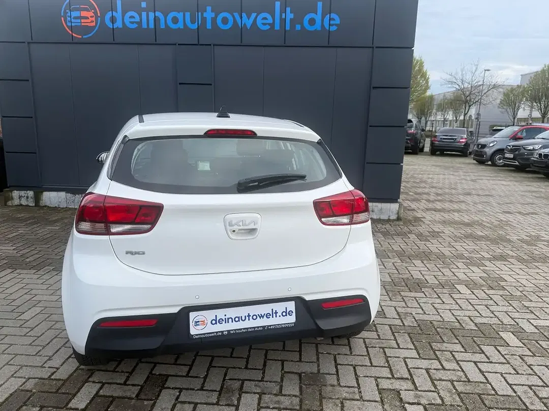Kia Rio - Thumbnail 7