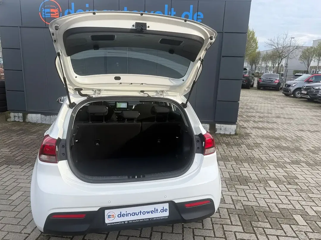 Kia Rio - Thumbnail 9
