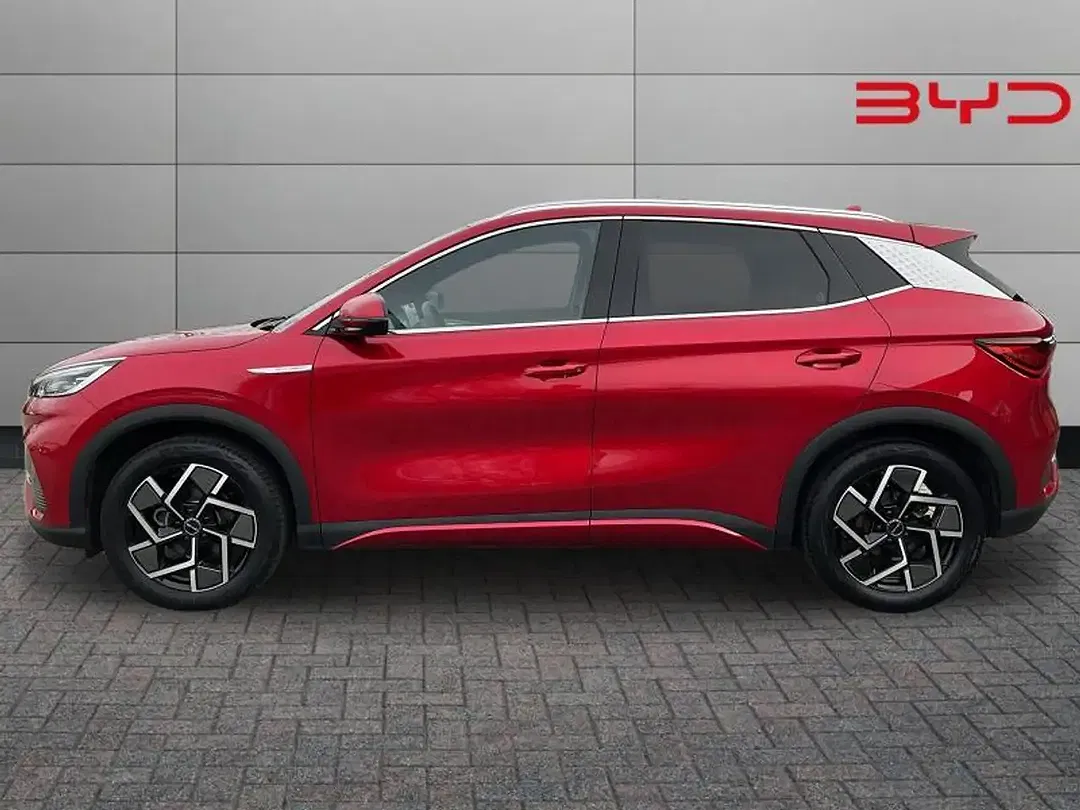 BYD Atto 3 - Thumbnail 5