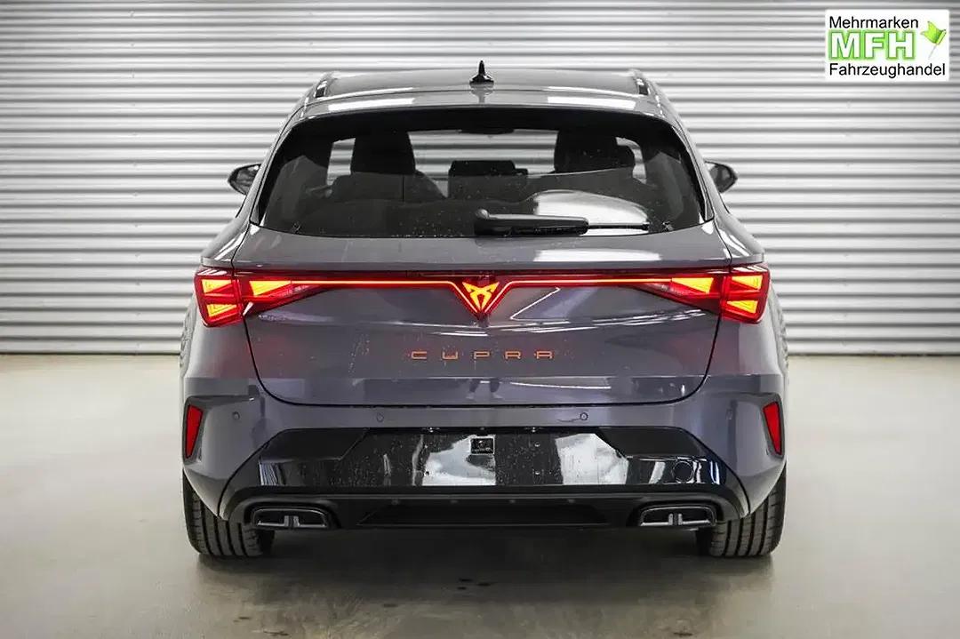 CUPRA Leon - Thumbnail 4