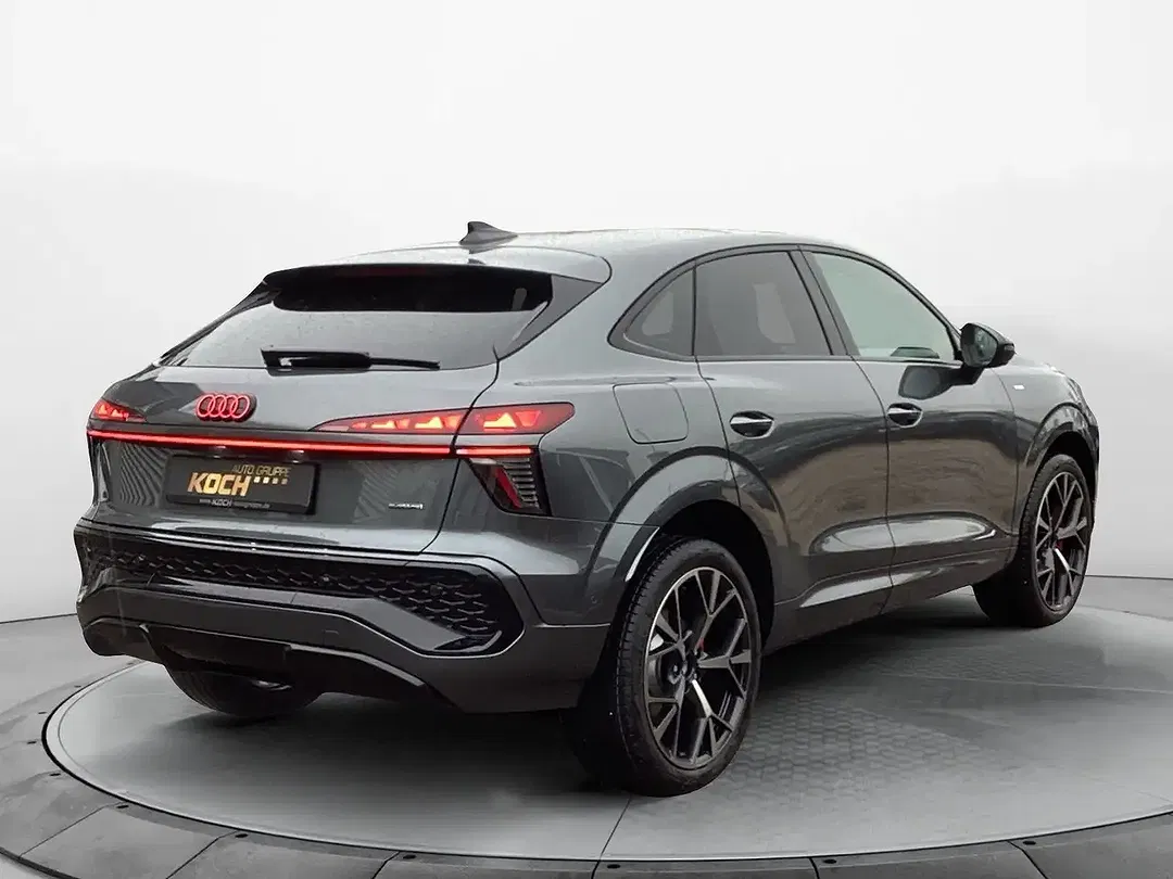 Audi Q3 - Thumbnail 4