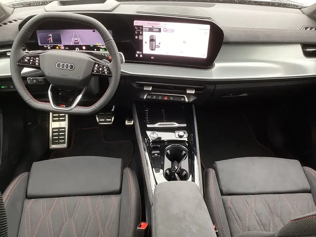 Audi Q3 - Thumbnail 6