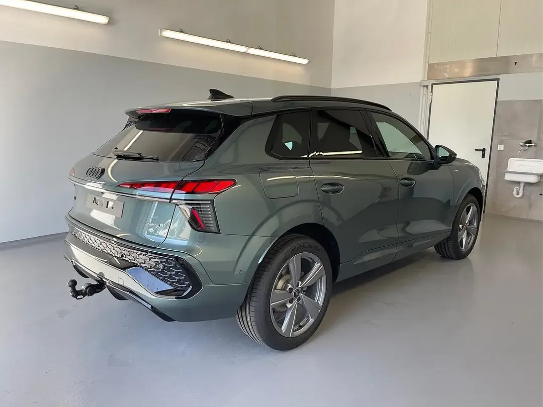 Audi Q3 - Thumbnail 4