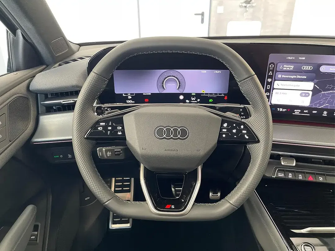 Audi Q3 - Thumbnail 8