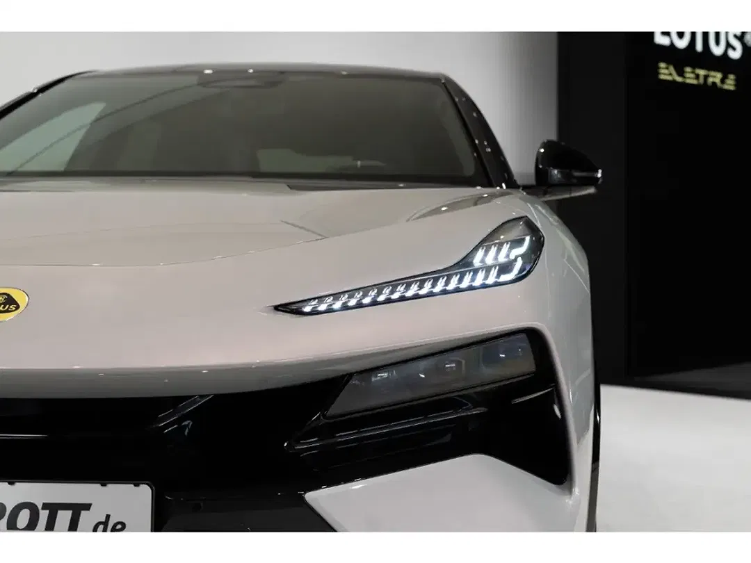 Lotus Eletre - Thumbnail 7