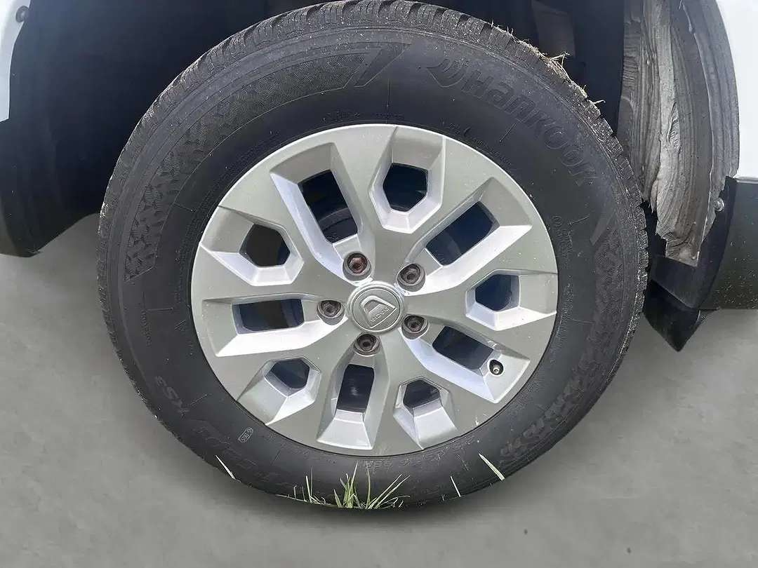Dacia Duster - Thumbnail 6
