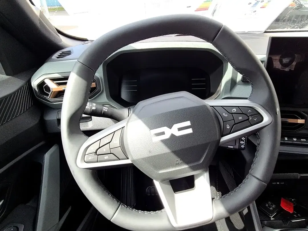 Dacia Duster - Thumbnail 9