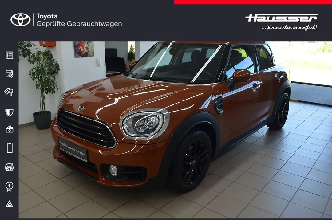 MINI One Countryman - Thumbnail 1