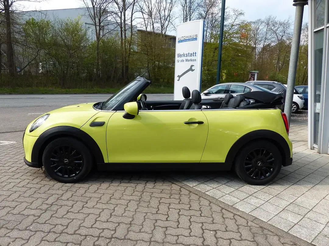 MINI One Cabrio - Thumbnail 6