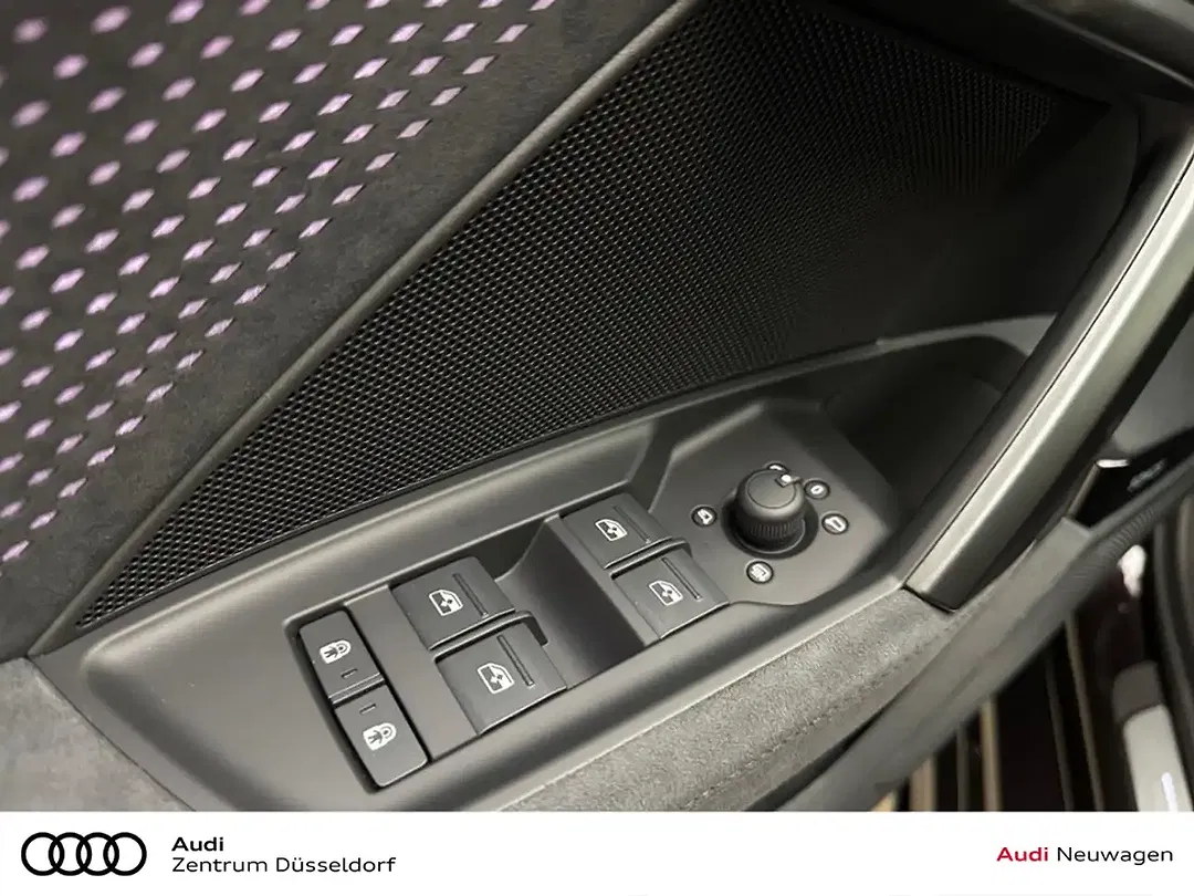 Audi RS3 - Thumbnail 11