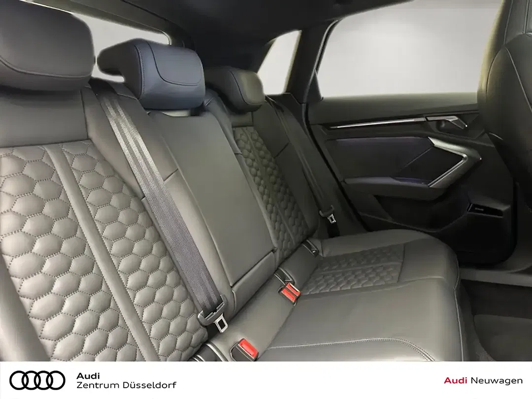 Audi RS3 - Thumbnail 7