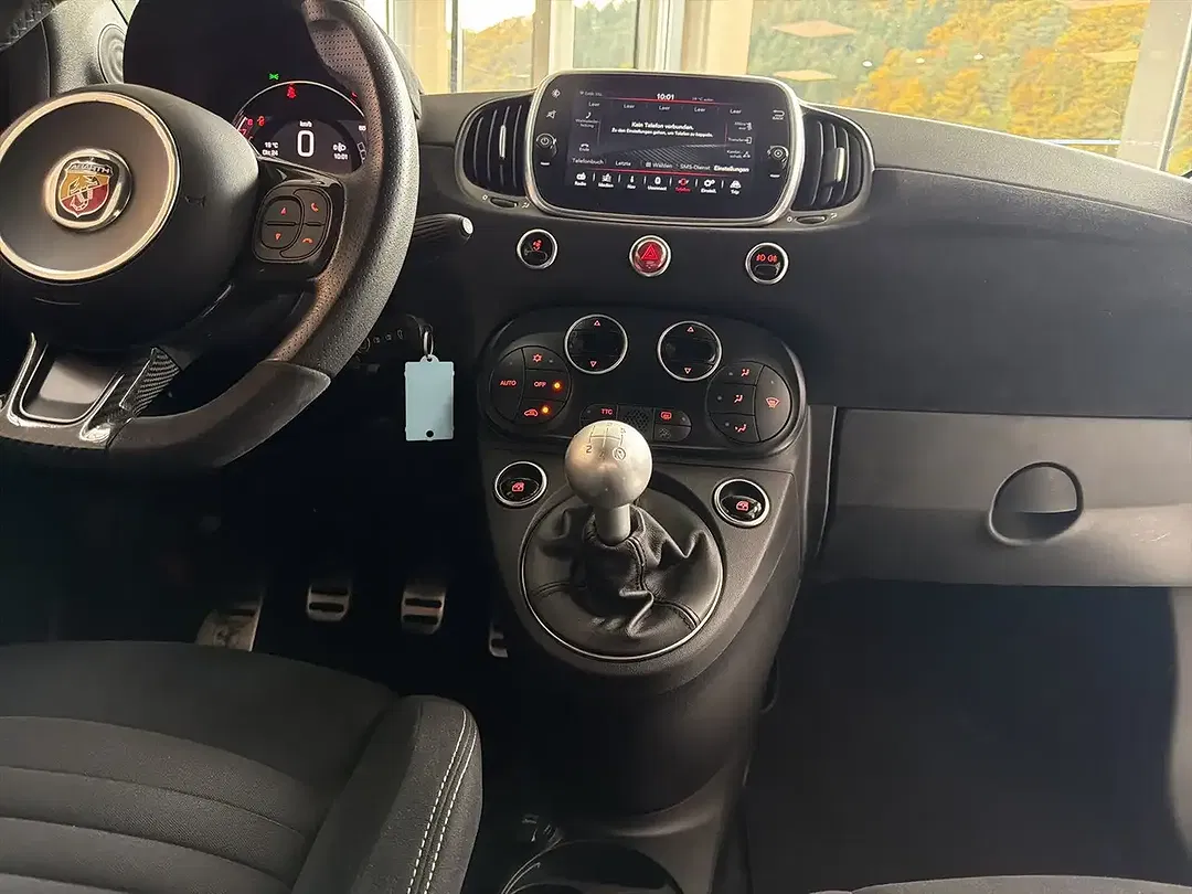 Abarth 500C - Thumbnail 11