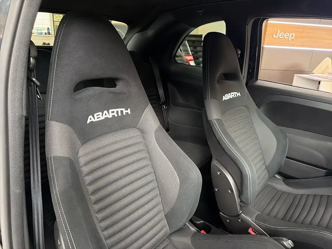 Abarth 500C - Thumbnail 8