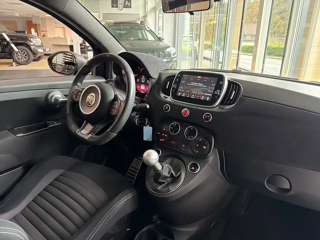 Abarth 500C - Thumbnail 9