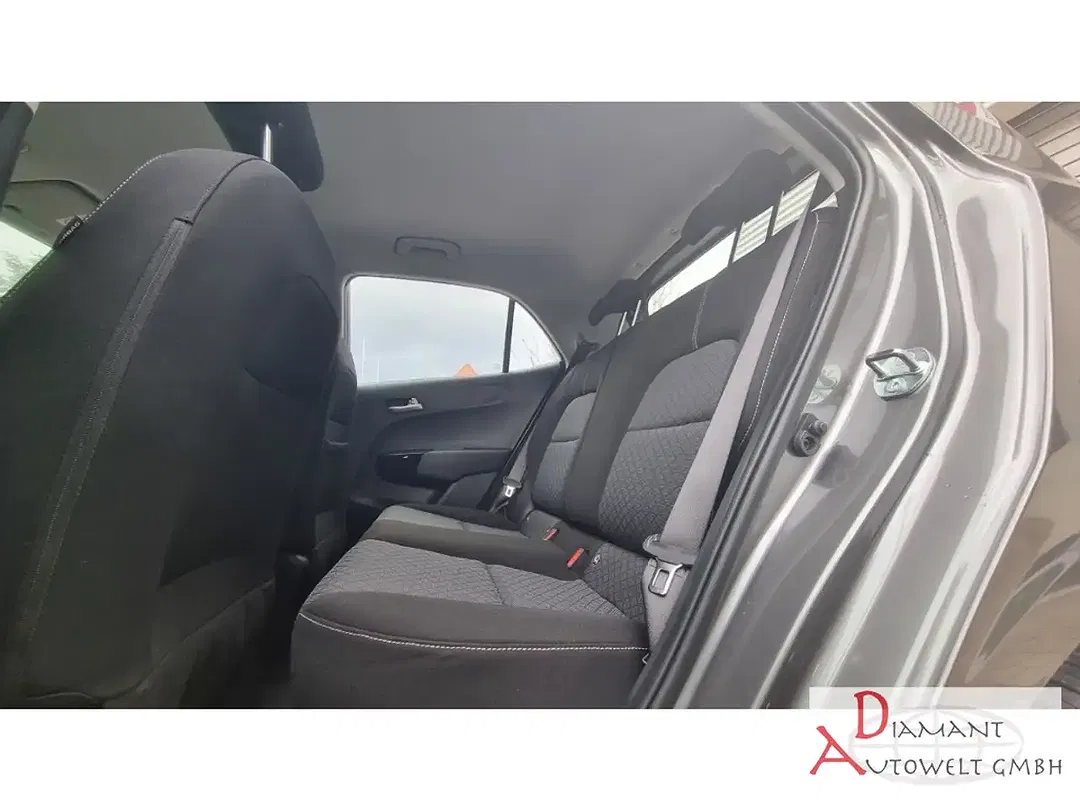 Kia Picanto - Thumbnail 10