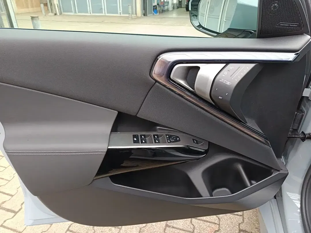 BMW X3 - Thumbnail 13