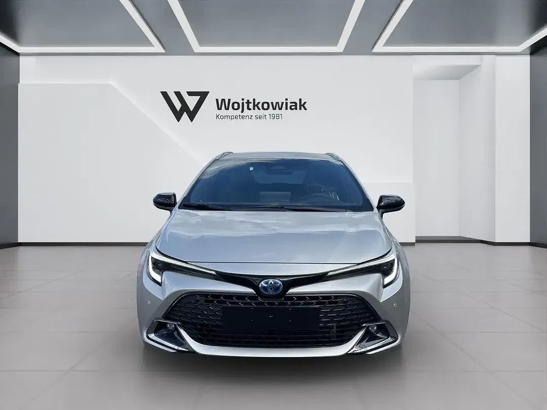Toyota Corolla - Thumbnail 4