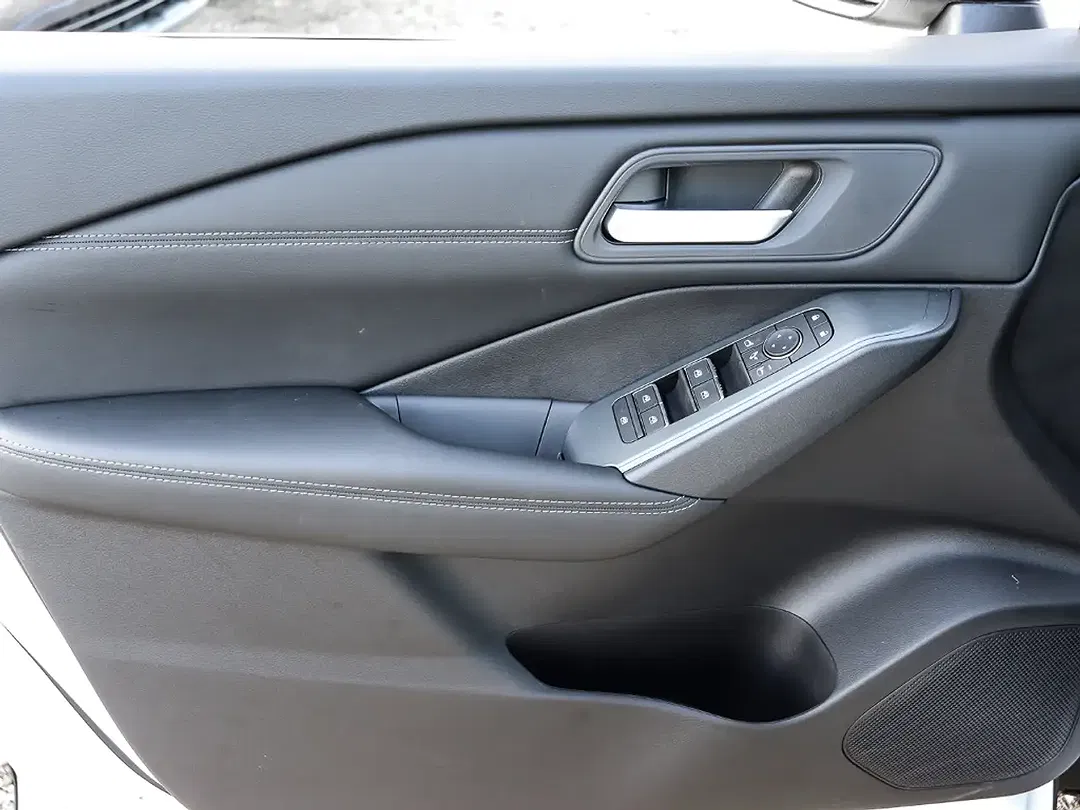 Nissan Qashqai - Thumbnail 8